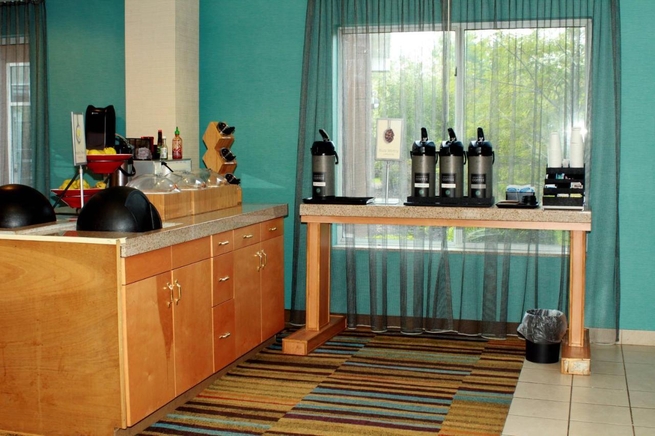 Fairfield Inn & Suites By Marriott Fairmont Kültér fotó