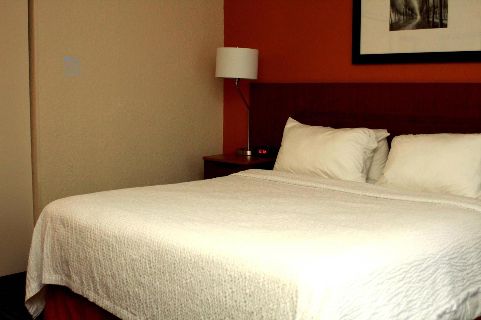 Fairfield Inn & Suites By Marriott Fairmont Kültér fotó