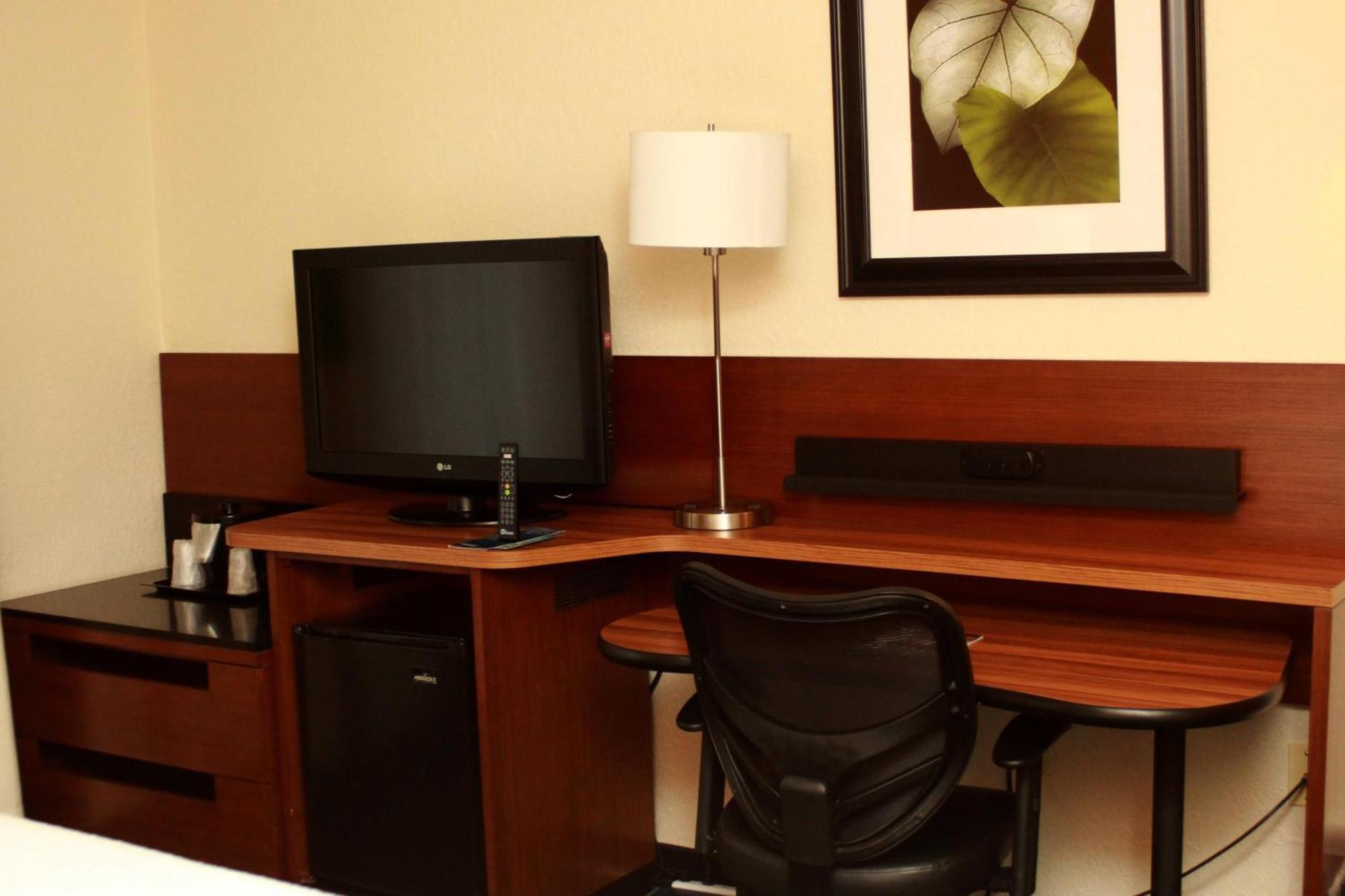 Fairfield Inn & Suites By Marriott Fairmont Kültér fotó