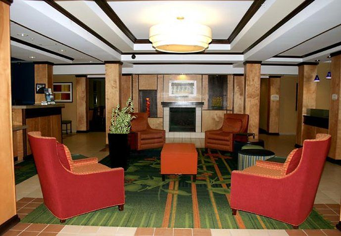 Fairfield Inn & Suites By Marriott Fairmont Beltér fotó